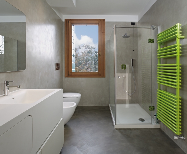 BAGNO: DA CLASSICO A MINIMAL-CHIC, CON MICROTOPPING